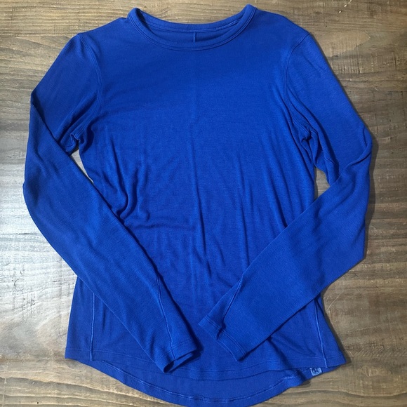 Lululemon Hold Tight Long Sleeve Shirt - Picture 5 of 10